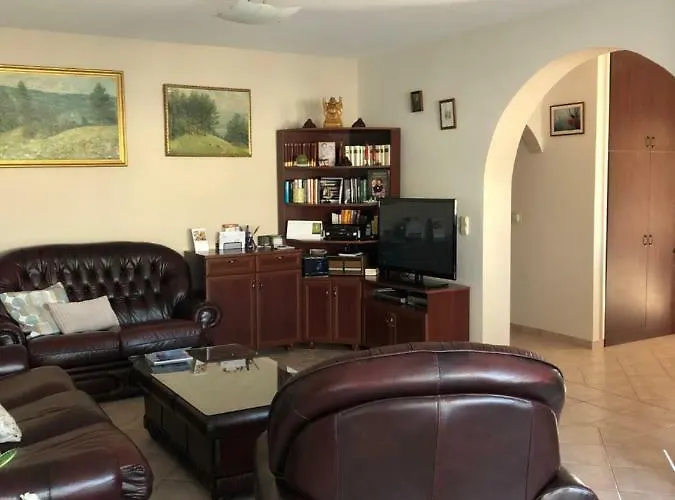 Virag * פוניארצוושהג'